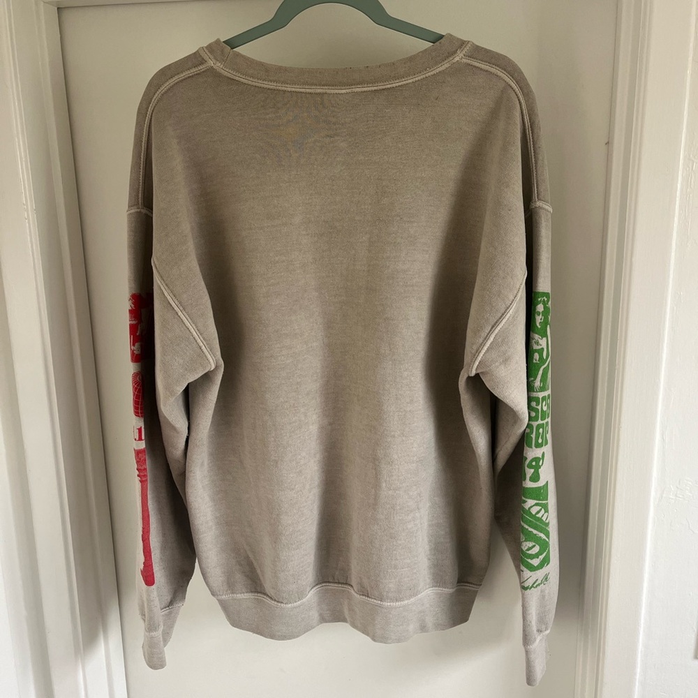 Urban outfitters sweater - Picture 4 of 5